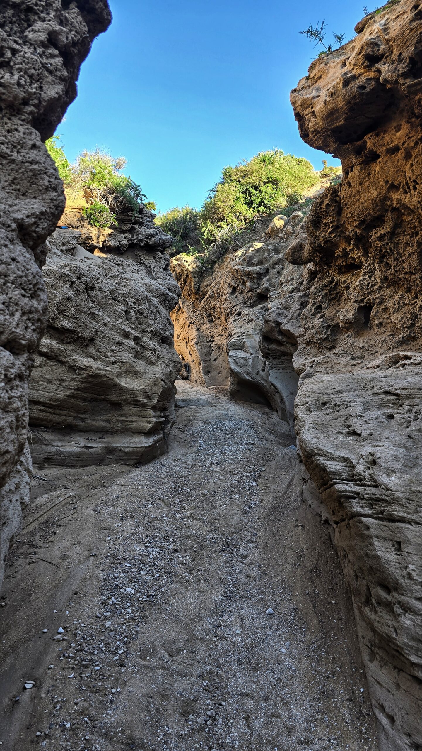 piaskowy wąwóz w Timlalin